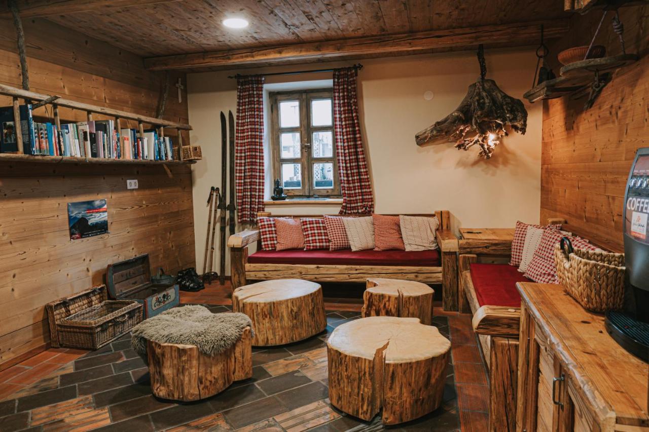 Hostel Lukna Mojstrana Exterior photo